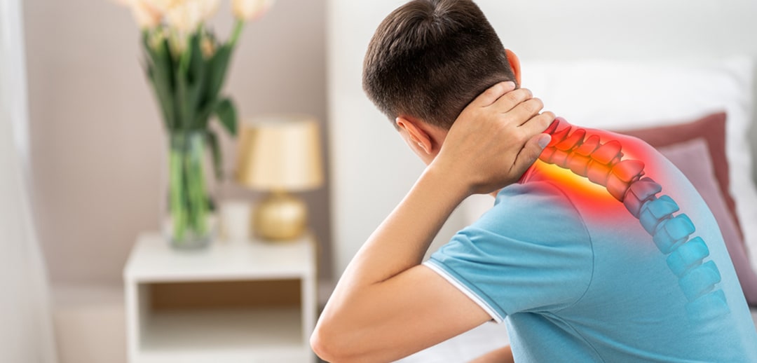 علائم آرتروز گردن چیه؟